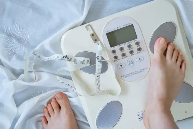 【医師監修】リベルサス vs メトホルミン、どちらが痩せる？ダイエット効果と副作用を徹底比較